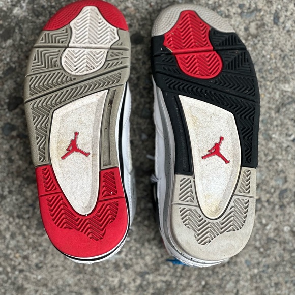 Jordan Retro 4 SE “What the” Sneakers - Picture 4 of 9